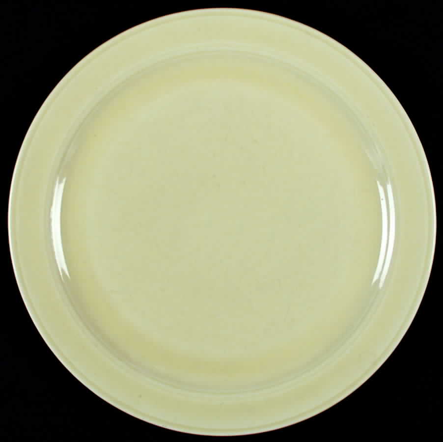 Early California Yellow Dinner Plate by Metlox - Poppytrail - Vernon-1