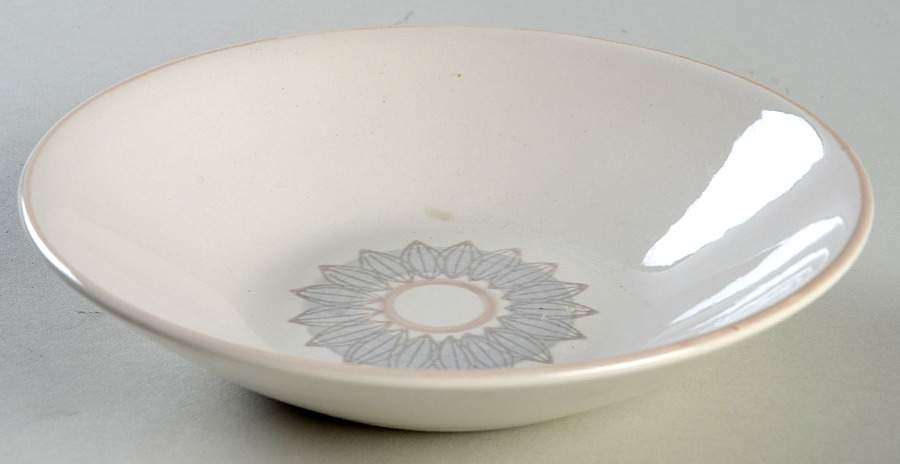 Fancy Free Fruit/Dessert (Sauce) Bowl by Metlox - Poppytrail - Vernon-1
