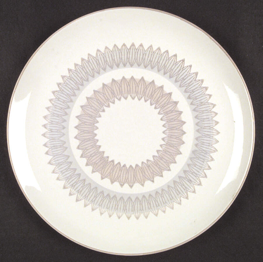 Fancy Free Dinner Plate by Metlox - Poppytrail - Vernon-1