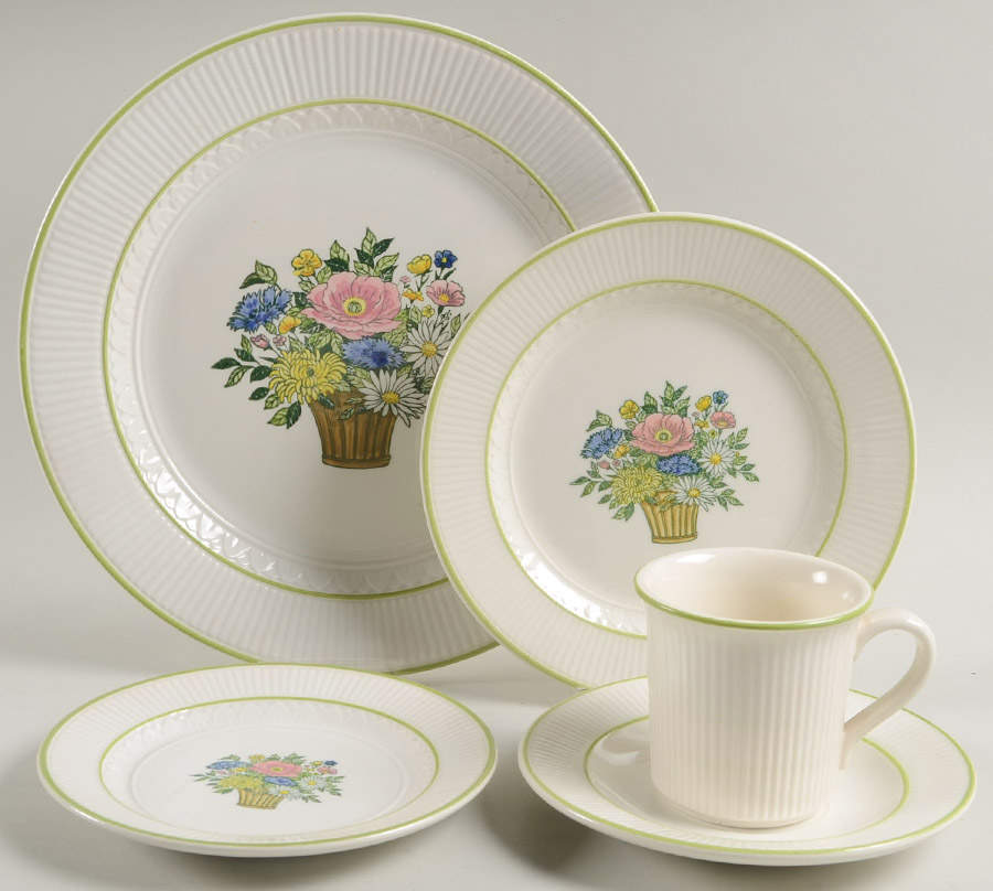 Flower Basket 5 Piece Place Setting by Metlox - Poppytrail - Vernon-1