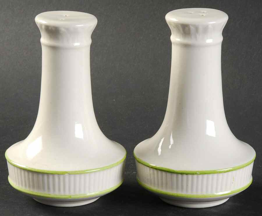 Flower Basket Salt & Pepper Set by Metlox - Poppytrail - Vernon-1
