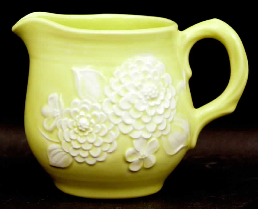 Flora Lace Creamer by Metlox - Poppytrail - Vernon-1