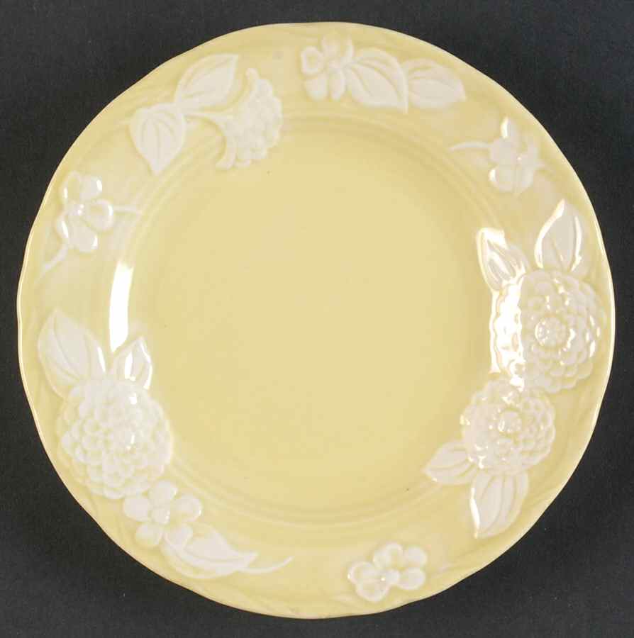 Flora Lace Bread & Butter Plate by Metlox - Poppytrail - Vernon-1
