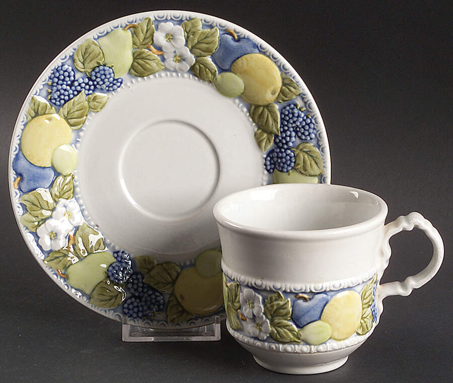 Florence Flat Cup & Saucer Set by Metlox - Poppytrail - Vernon-1