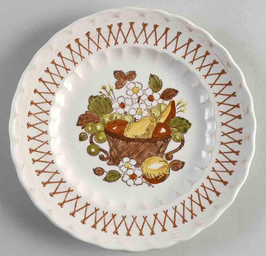Fruit Basket Salad Plate by Metlox - Poppytrail - Vernon-1