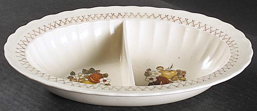 Fruit Basket 11" Oval Divided Vegetable Bowl by Metlox - Poppytrail - Vernon-1
