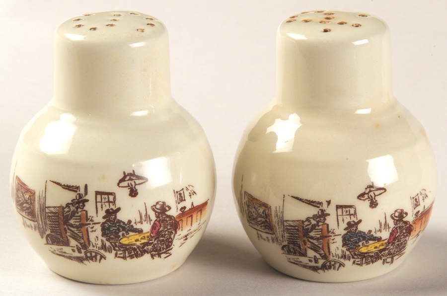 Frontier Days Salt & Pepper Set by Metlox - Poppytrail - Vernon-1