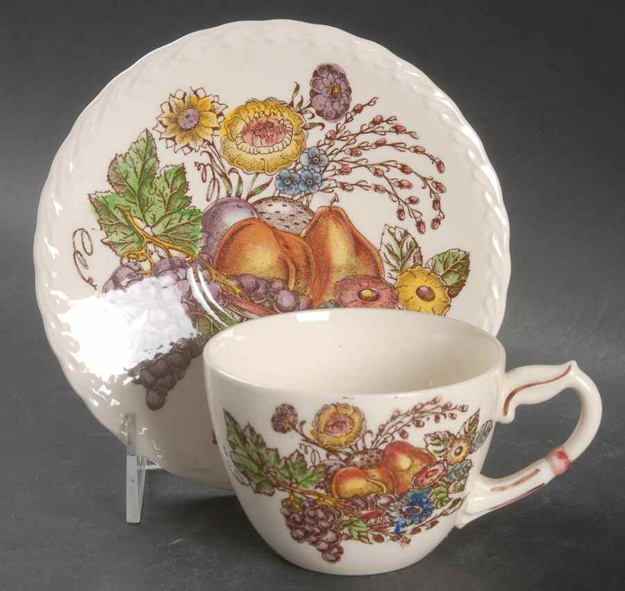 Fruitdale Flat Cup & Saucer Set by Metlox - Poppytrail - Vernon-1