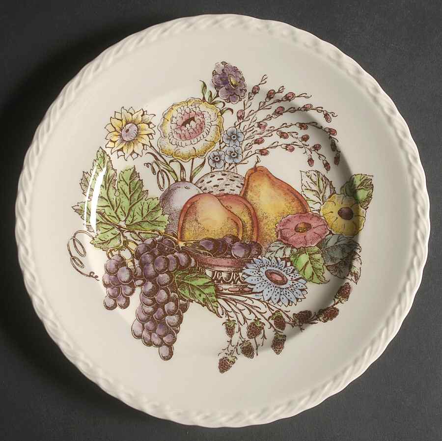 Fruitdale Luncheon Plate by Metlox - Poppytrail - Vernon-1
