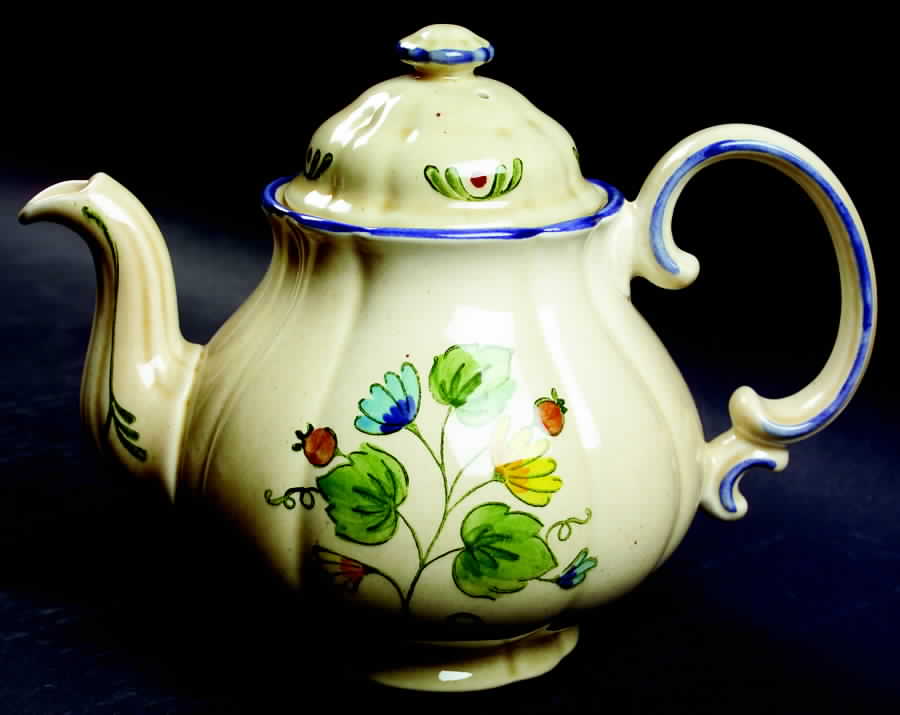 Gigi Teapot & Lid by Metlox - Poppytrail - Vernon-1