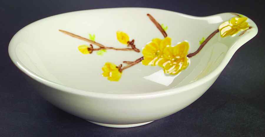 Golden Blossom Lugged Soup Bowl by Metlox - Poppytrail - Vernon-1