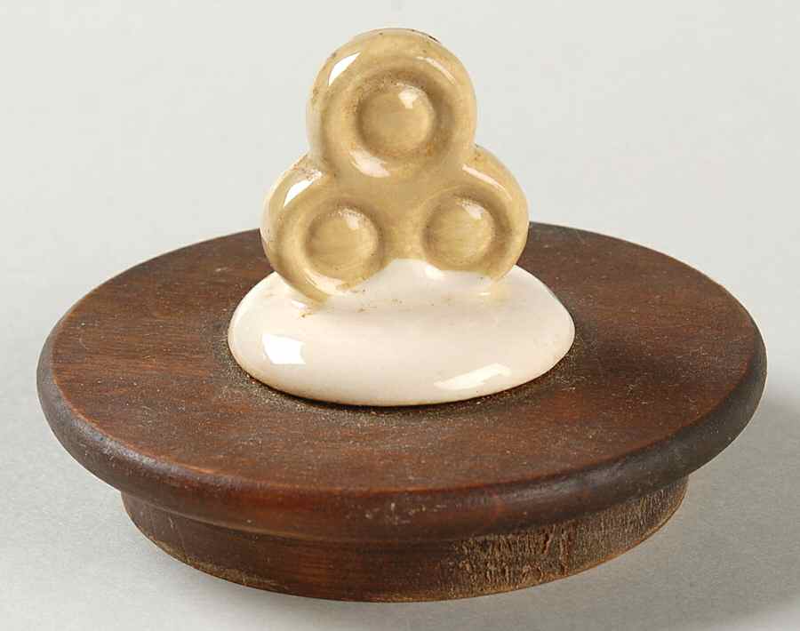 Golden Fruit Wood Lid for Tea Canister by Metlox - Poppytrail - Vernon-1