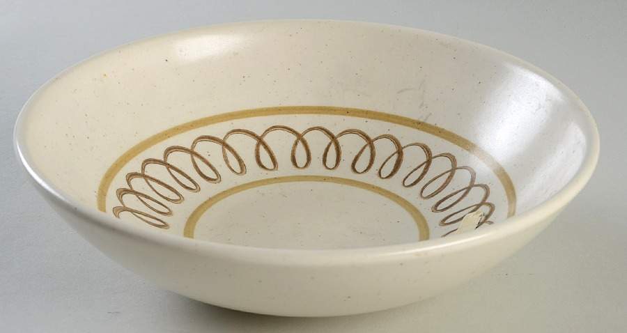 Golden Scroll 9" Round Vegetable Bowl by Metlox - Poppytrail - Vernon-1