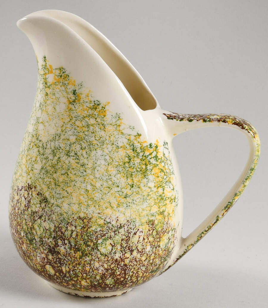 Hawaiian Coral 1 Pint Jug by Metlox - Poppytrail - Vernon-1