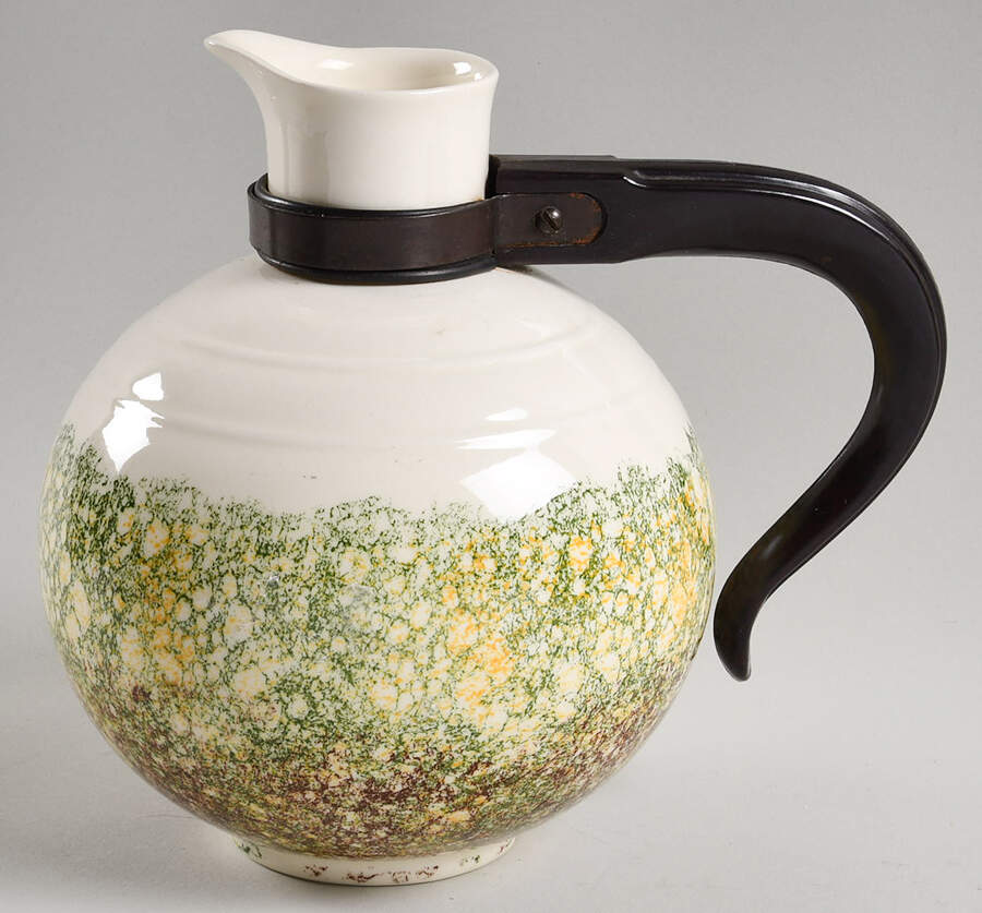 Hawaiian Coral Carafe No Lid by Metlox - Poppytrail - Vernon-1