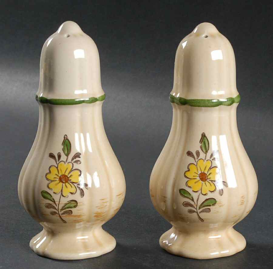 Happy Days Salt & Pepper Set by Metlox - Poppytrail - Vernon-1