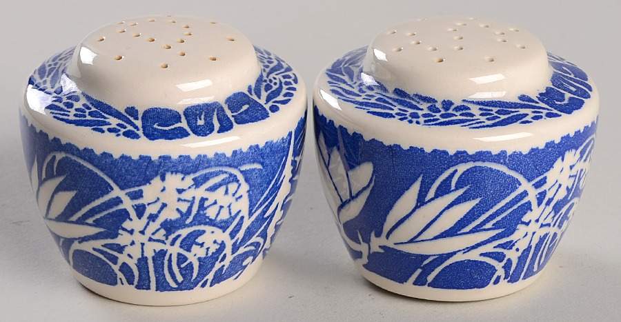 Hawaiian Flowers Blue Salt & Pepper Set by Metlox - Poppytrail - Vernon-1