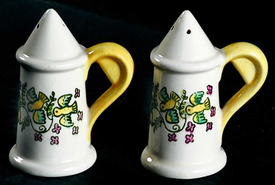 Happy Time Salt & Pepper Set by Metlox - Poppytrail - Vernon-1