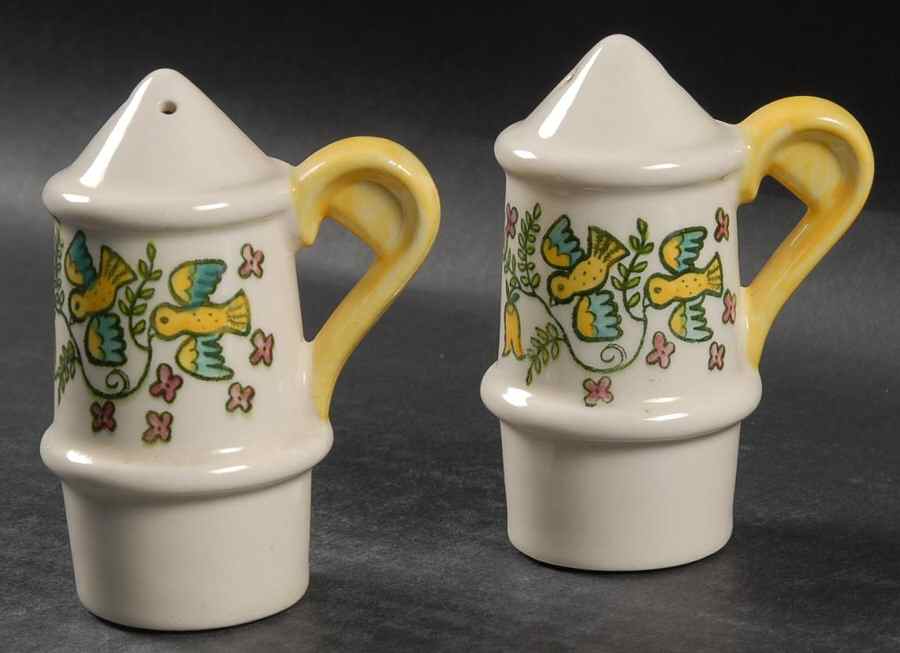 Happy Time Condiment Set, Salt & Pepper Set by Metlox - Poppytrail - Vernon-1