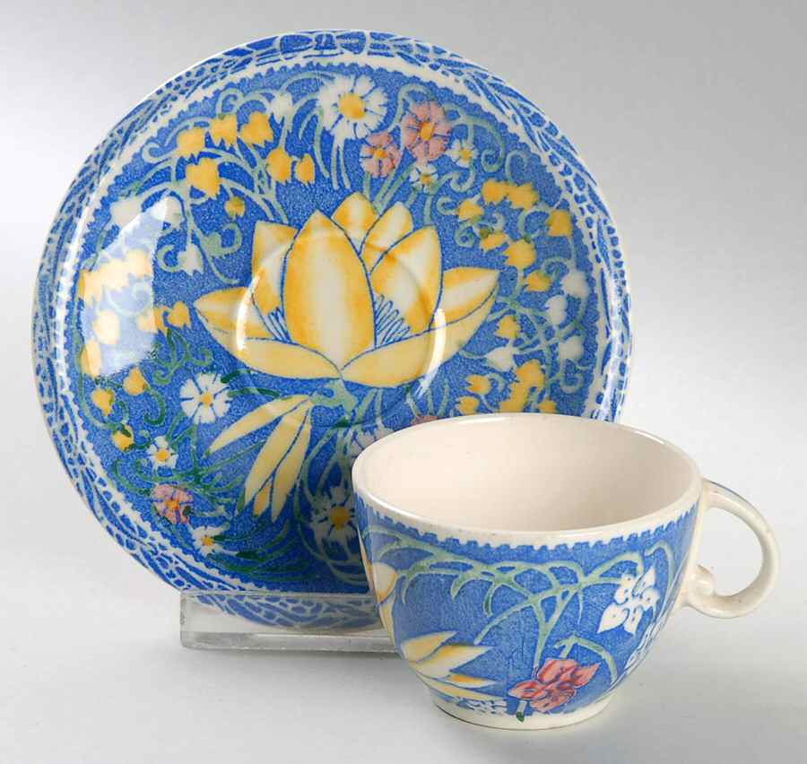 Honolulu Flat Demitasse Cup & Saucer Set by Metlox - Poppytrail - Vernon-1
