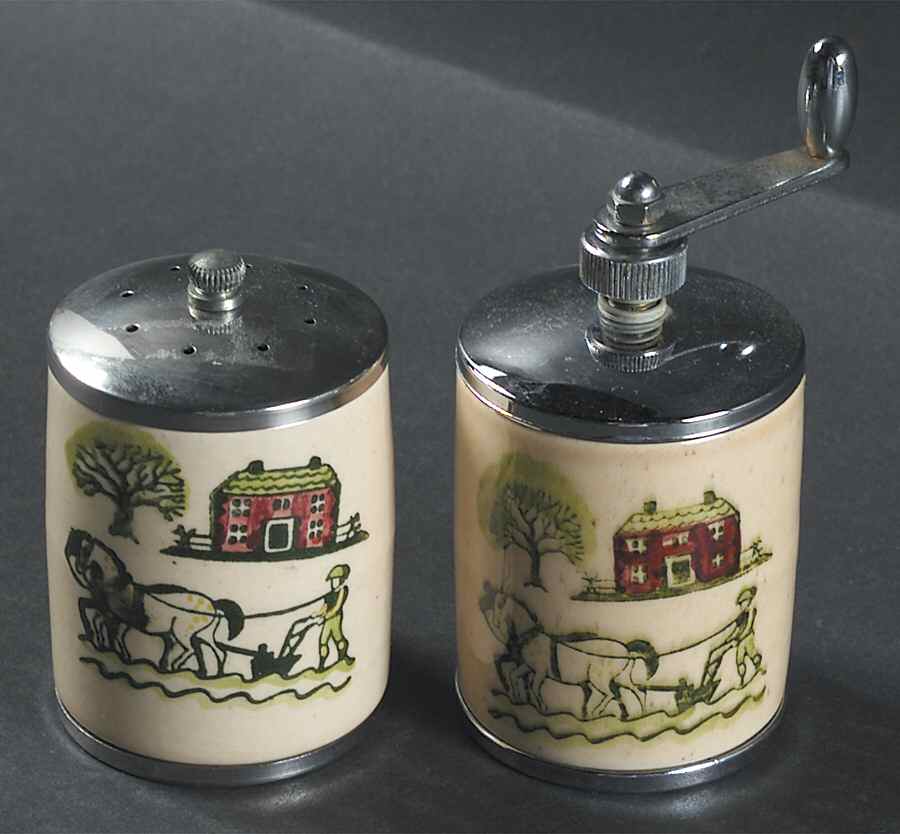Homestead Provincial Salt Mill & Pepper Mill Set by Metlox - Poppytrail - Vernon-1