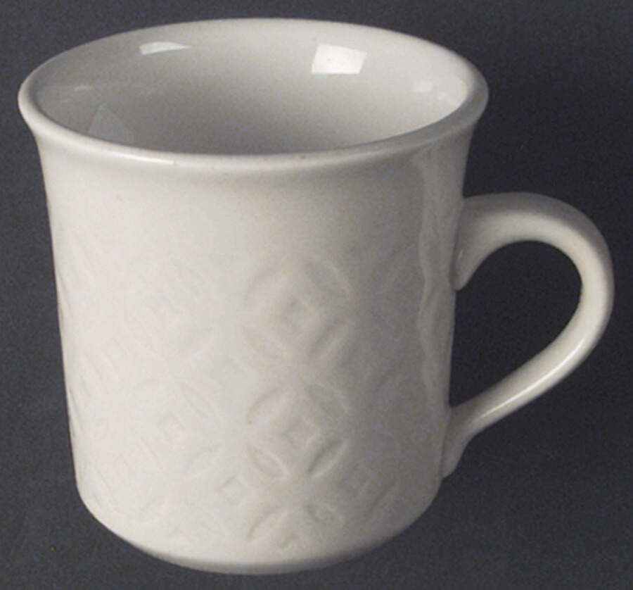 Impressions White Flat Cup by Metlox - Poppytrail - Vernon-1
