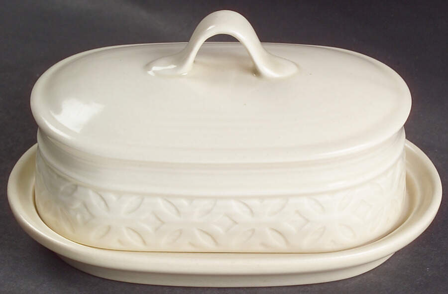 Impressions White 1/4 Lb Covered Butter by Metlox - Poppytrail - Vernon-1