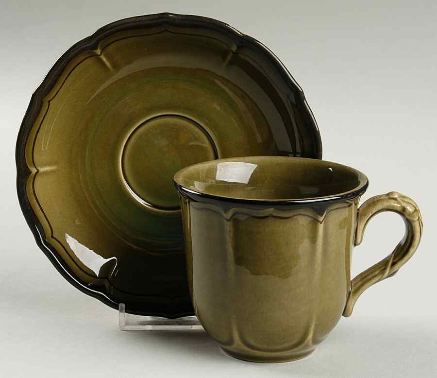 La Mancha Green Flat Cup & Saucer Set by Metlox - Poppytrail - Vernon-1