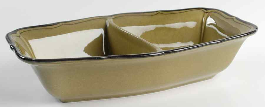 La Mancha Green 10" Oval Divided Vegetable Bowl by Metlox - Poppytrail - Vernon-1