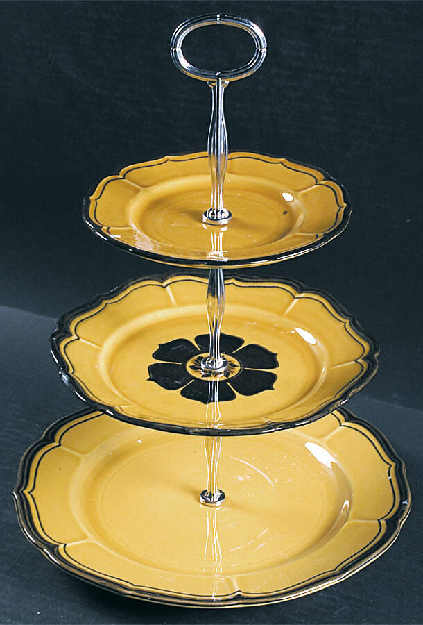 La Mancha Gold 13 7/8"-14 1/4" 3-Tiered Serving Tray(DP,SP,BB) HC by Metlox - Poppytrail - Vernon-1