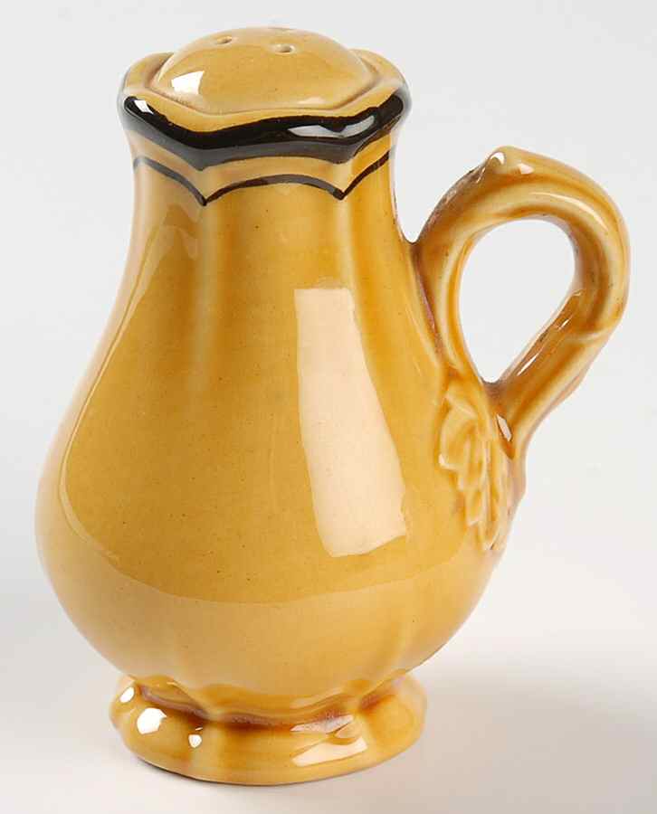 La Mancha Gold Pepper Shaker by Metlox - Poppytrail - Vernon-1