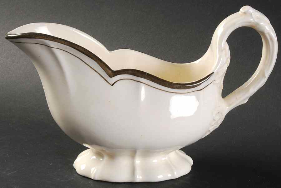 La Mancha White Gravy Boat by Metlox - Poppytrail - Vernon-1