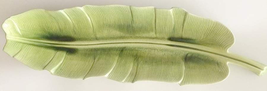 Leaves of Enchantment Leaf Shaped Dish by Metlox - Poppytrail - Vernon-1