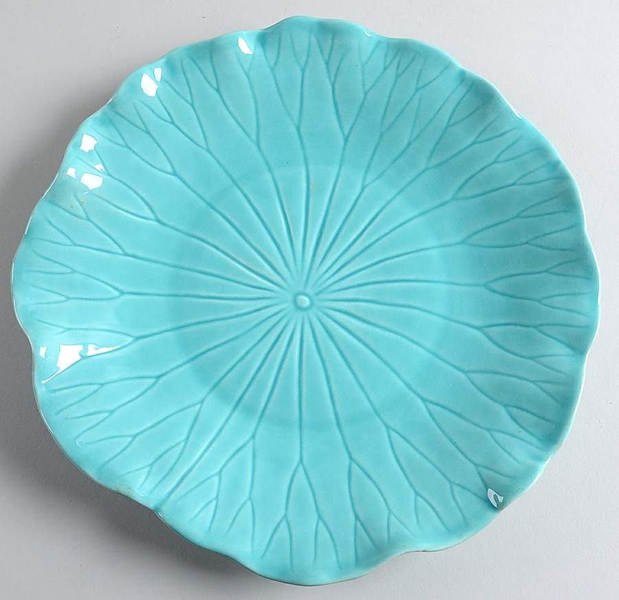 Lotus Aqua (Second Series) Dinner Plate by Metlox - Poppytrail - Vernon-1