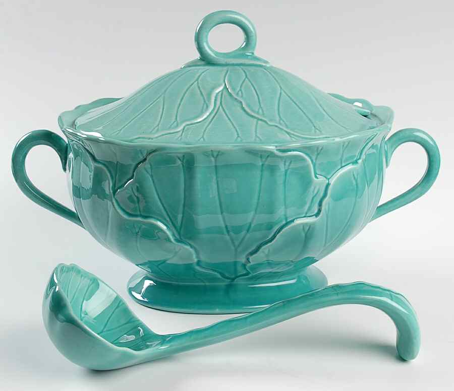 Lotus Aqua (Second Series) Tureen & Lid w/Ladle by Metlox - Poppytrail - Vernon-1