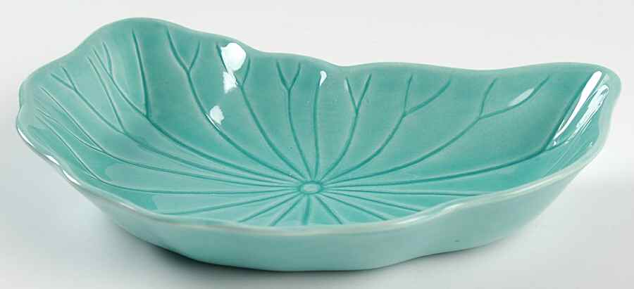 Lotus Aqua (Second Series) Crescent Salad Plate by Metlox - Poppytrail - Vernon-1