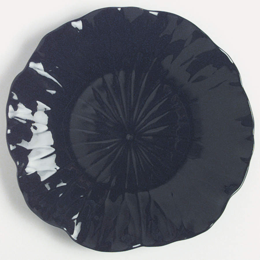 Lotus Black (Glossy) Dinner Plate by Metlox - Poppytrail - Vernon-1