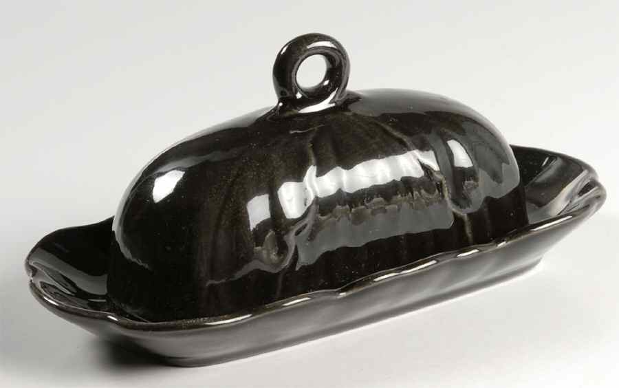 Lotus Black (Glossy) 1/4 Lb Covered Butter by Metlox - Poppytrail - Vernon-1