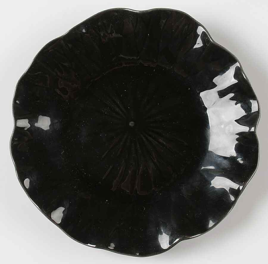 Lotus Black (Glossy) Salad Plate by Metlox - Poppytrail - Vernon-1