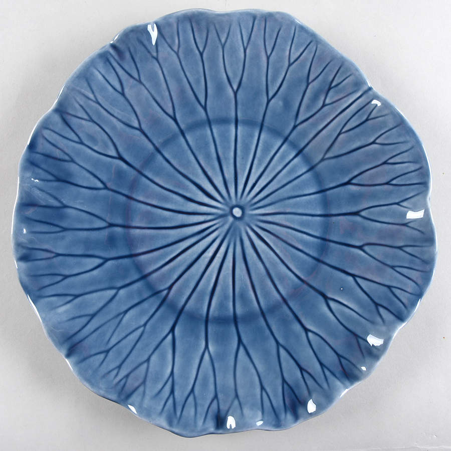 Lotus Medium Blue Dinner Plate by Metlox - Poppytrail - Vernon-1