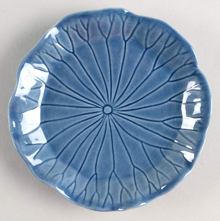 Lotus Medium Blue Bread & Butter Plate by Metlox - Poppytrail - Vernon-1