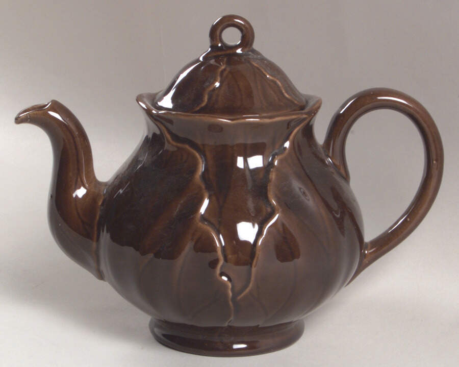 Lotus Brown Teapot & Lid by Metlox - Poppytrail - Vernon-1