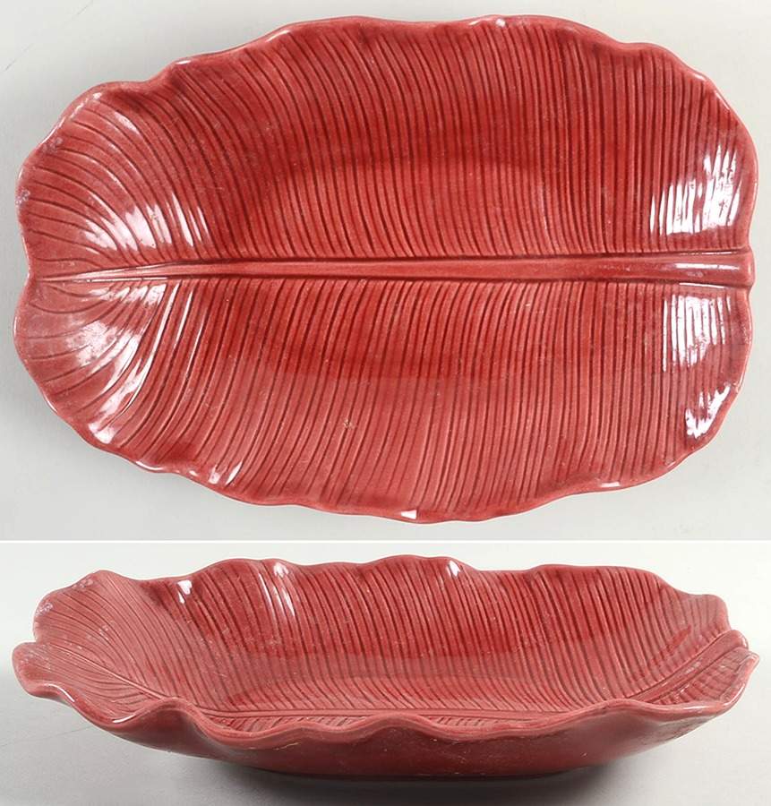 Lotus Cranberry 10" Oval Serving Platter by Metlox - Poppytrail - Vernon-1