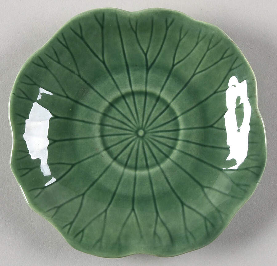 Lotus Evergreen Saucer by Metlox - Poppytrail - Vernon-1