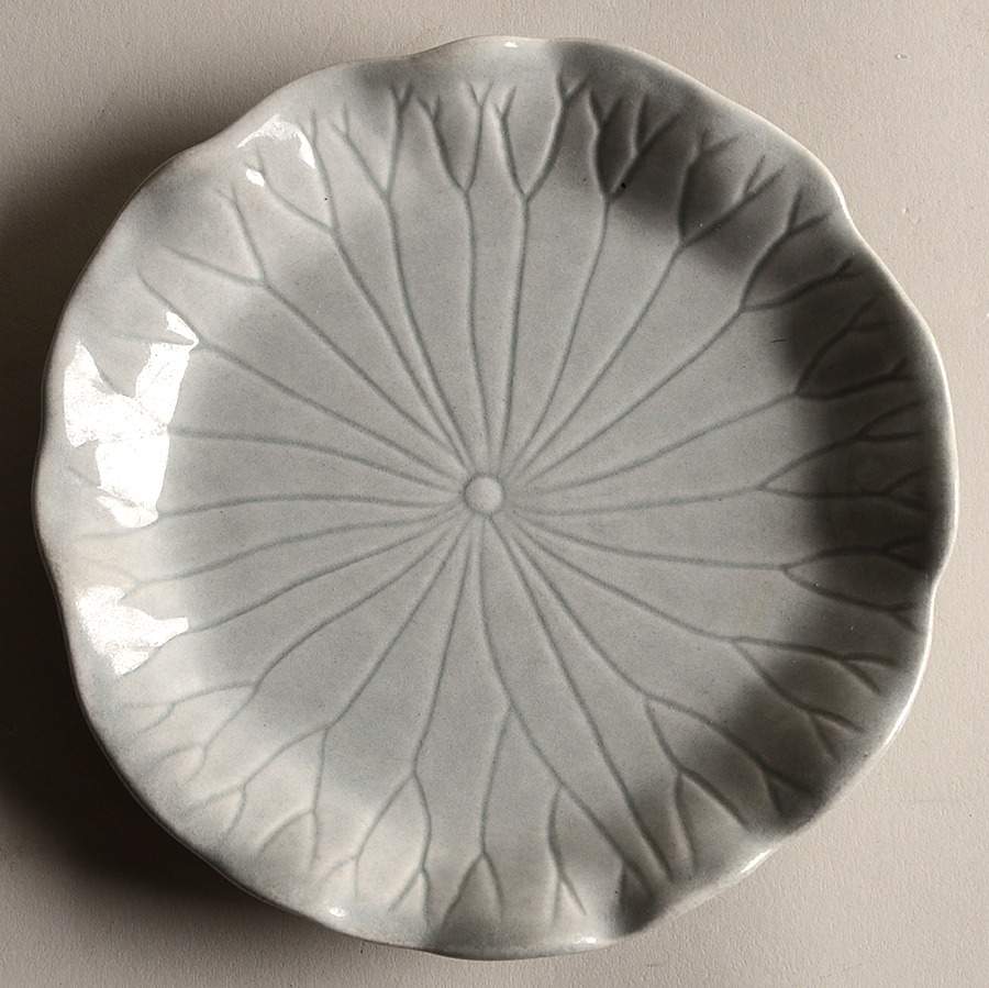 Lotus Gray Bread & Butter Plate by Metlox - Poppytrail - Vernon-1