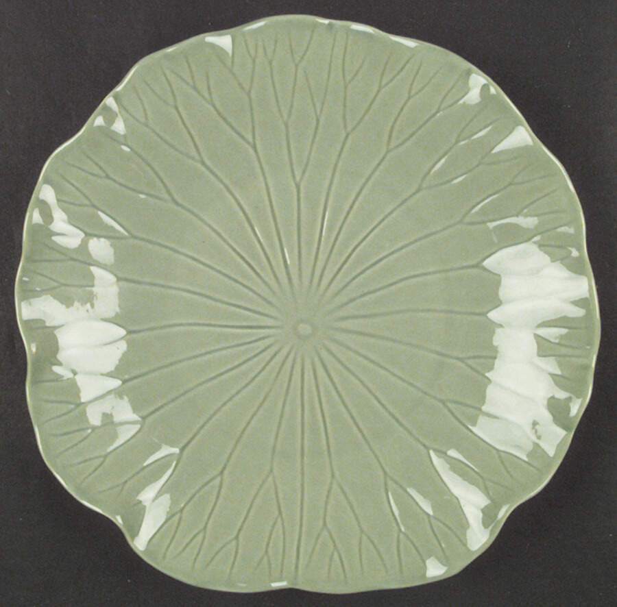 Lotus Jade Green Dinner Plate by Metlox - Poppytrail - Vernon-1