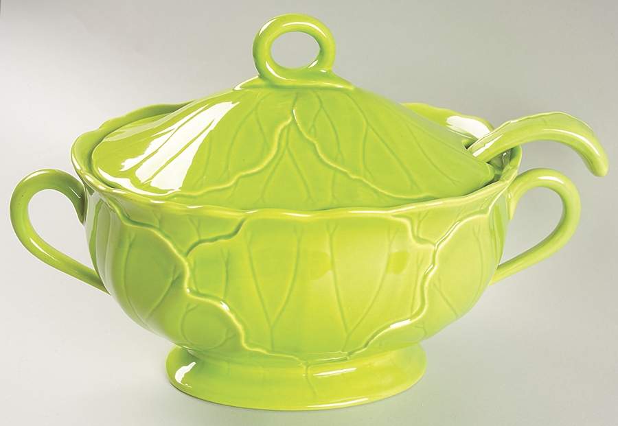 Lotus Lime Green Tureen & Lid w/Ladle by Metlox - Poppytrail - Vernon-1