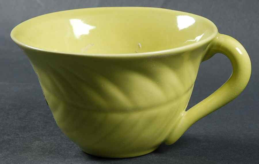 Lotus Lime Green Flat Cup by Metlox - Poppytrail - Vernon-1