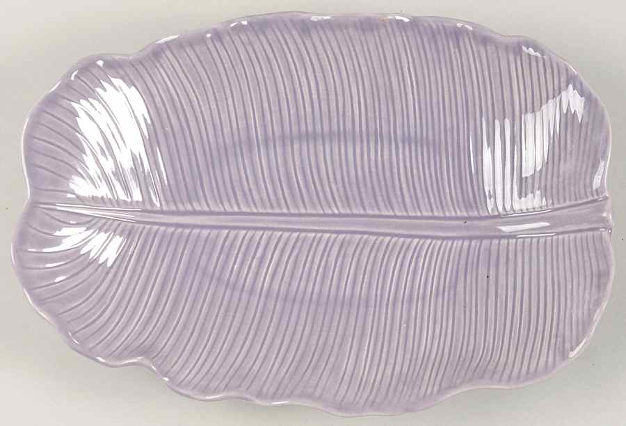 Lotus Lilac 10" Oval Serving Platter by Metlox - Poppytrail - Vernon-1
