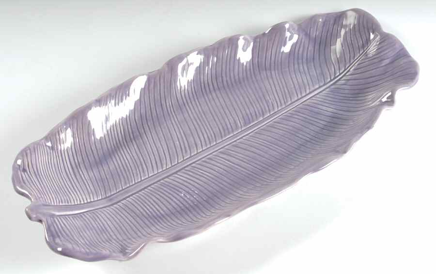 Lotus Lilac 16" Oval Serving Platter by Metlox - Poppytrail - Vernon-1